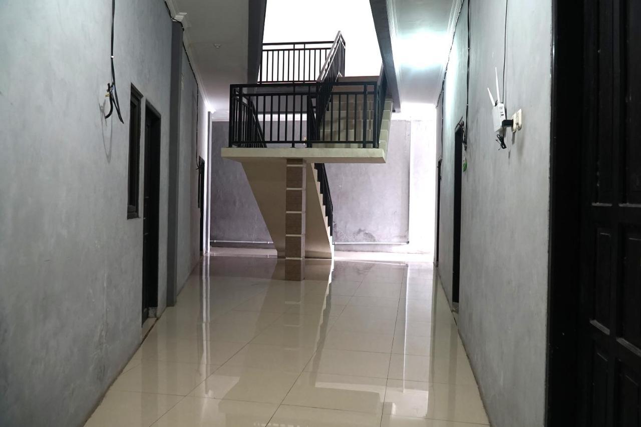 Oyo Flagship 1034 Pondok Mulia Guest House Syariah Balikpapan  Exterior photo